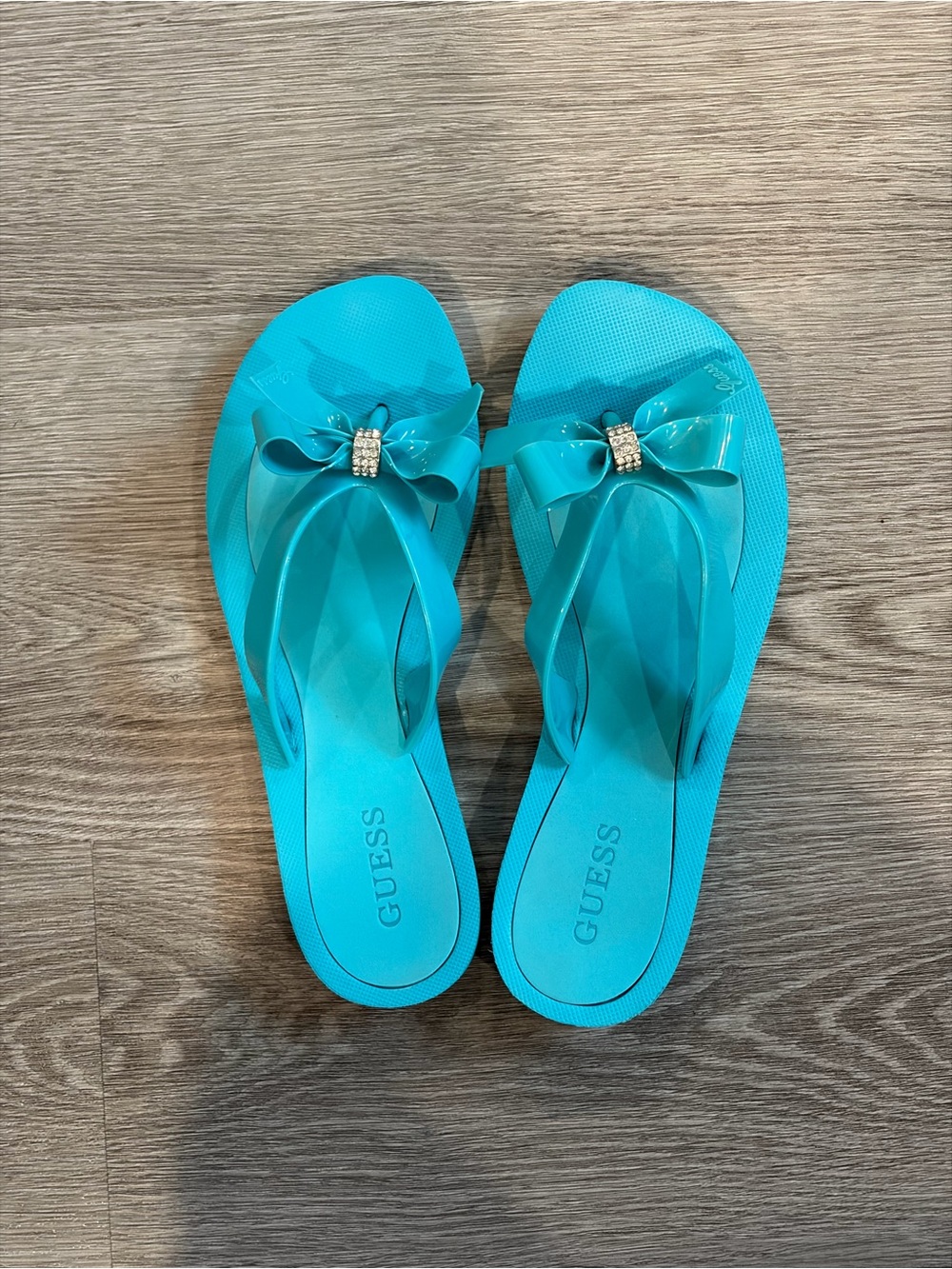 GUESS Turquoise Tutu Bow Rhinestone Flip Flop Sandals Size 6
